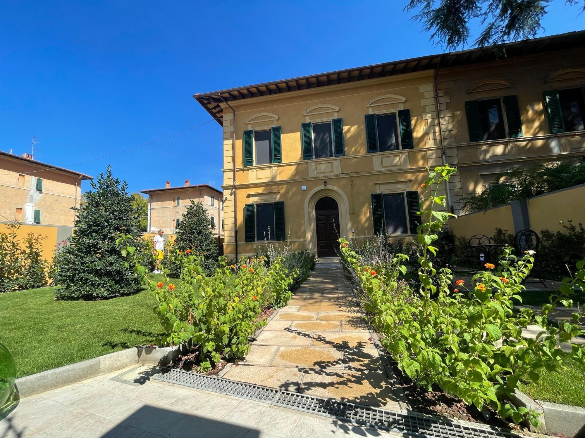 פיזה Villa Natalina B&B מראה חיצוני תמונה